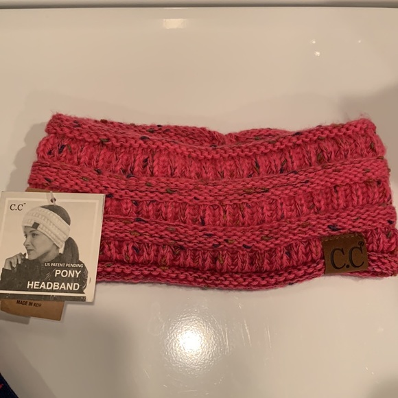 C.C Ponytail Headband Pink & Karma Crew Socks NWT - Picture 2 of 6